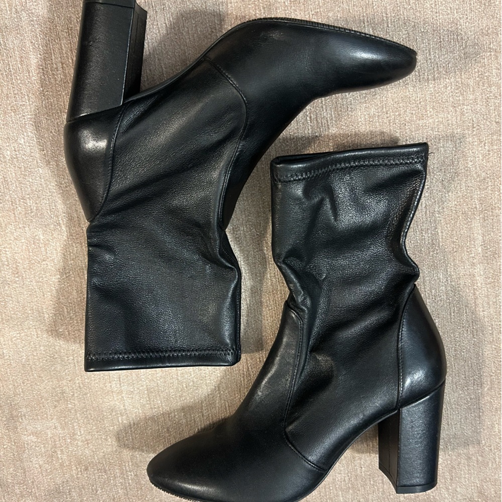 Stuart Weitzman Black Leather Ankle Boots